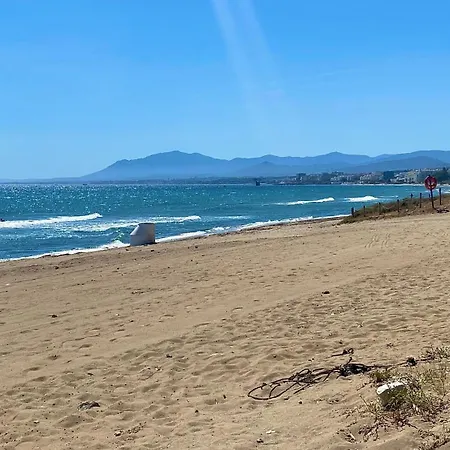 Torre Real Luxury Near Trocadero Arena דירה *