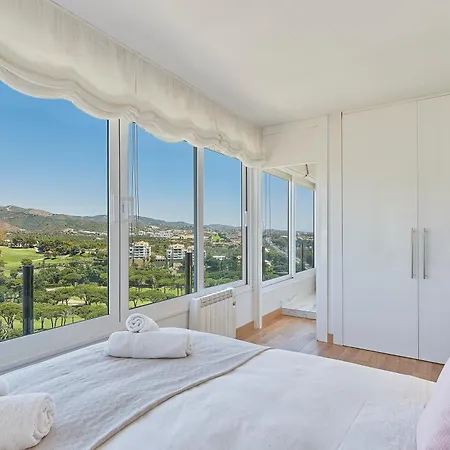 Апартаменты Torre Real Luxury Near Trocadero Arena