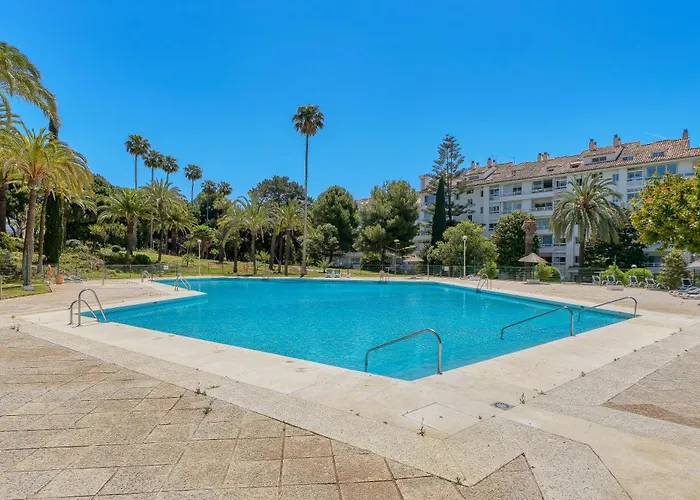 Torre Real Luxury Near Trocadero Arena Marbella