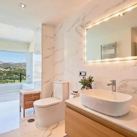 Apartment Torre Real Luxury Near Trocadero Arena *