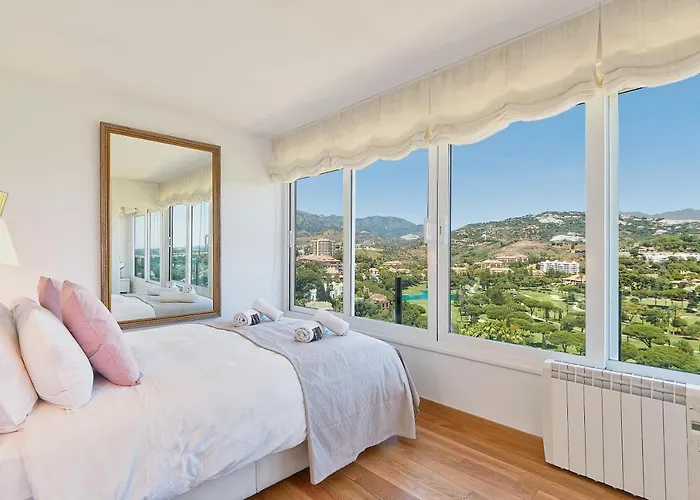 Appartamento Torre Real Luxury Near Trocadero Arena *